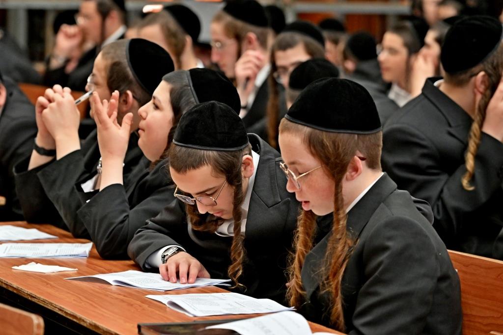 הילולא קדישא בביאלה