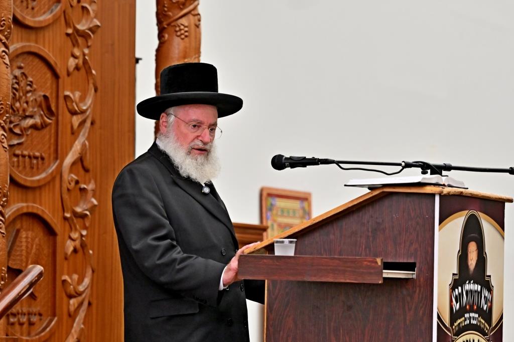 הגאון רבי אשר וייס בהילולא קדישא בביאלה