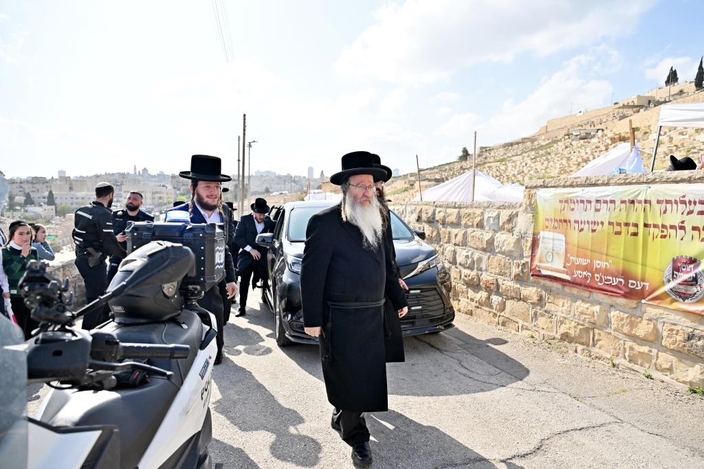 הילולא קדישא בביאלה