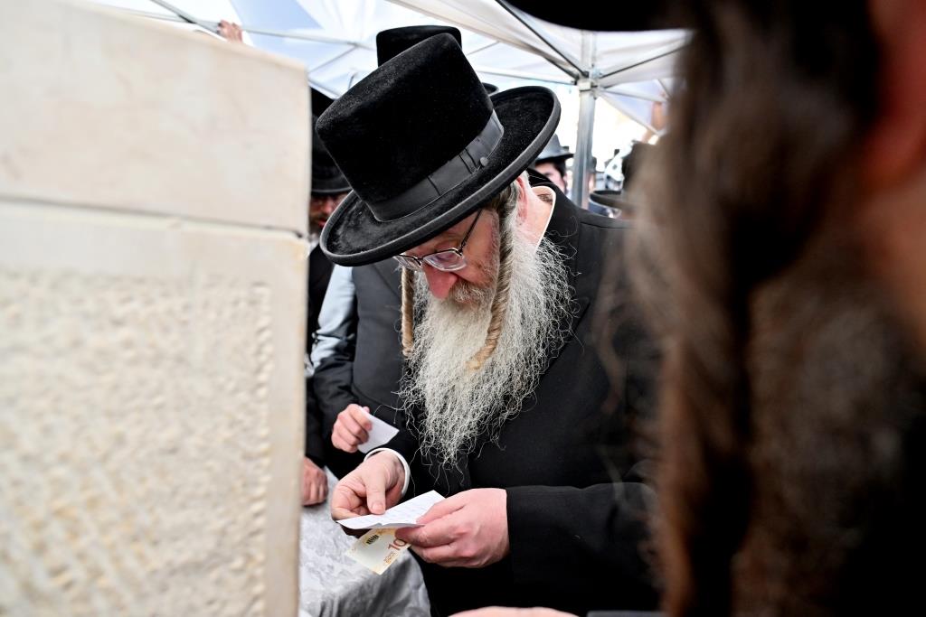 הילולא קדישא בביאלה