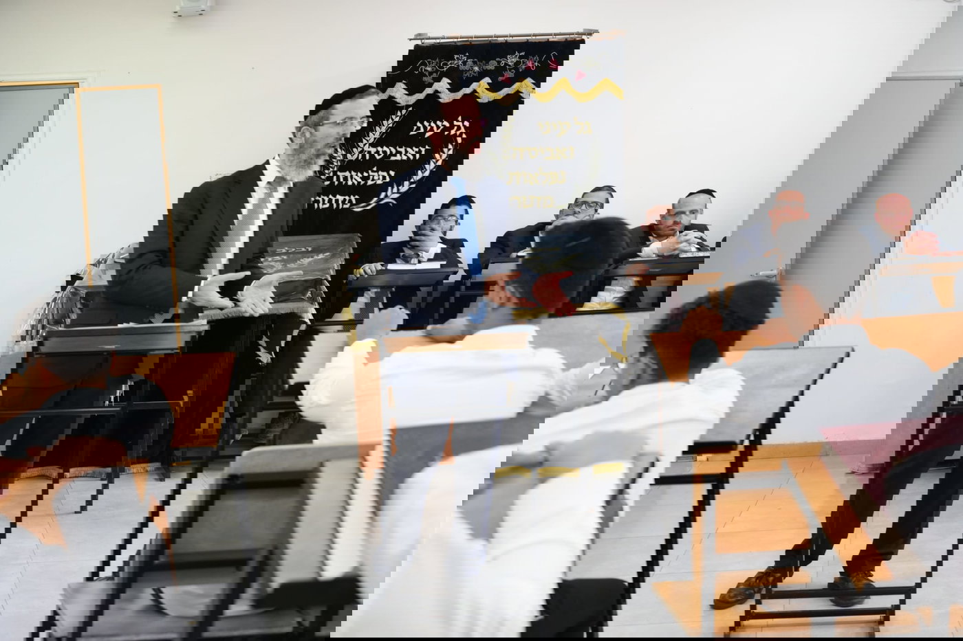 ישיבת דעת תבונות, שיעור פתיחה מרה"י הרב יונה הוכמן