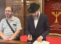 סגירת המעגל של יבגני: ברית מילה בגיל 60 בלב סיביר - בזכות הנחישות של הסבתא