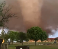 סופת טורנדו קטלנית זרעה הרס באוקלהומה: בתים נחרבו ותושבים חולצו