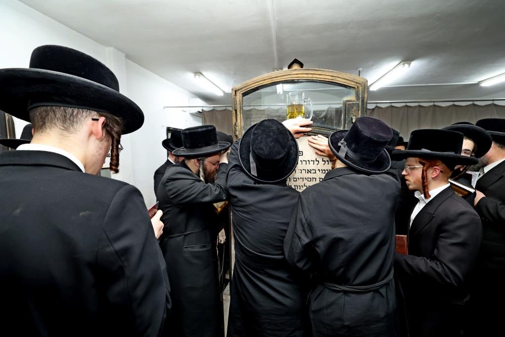 מראות מההעליה לציון האמרי יוסף מספינקא זצ"ל