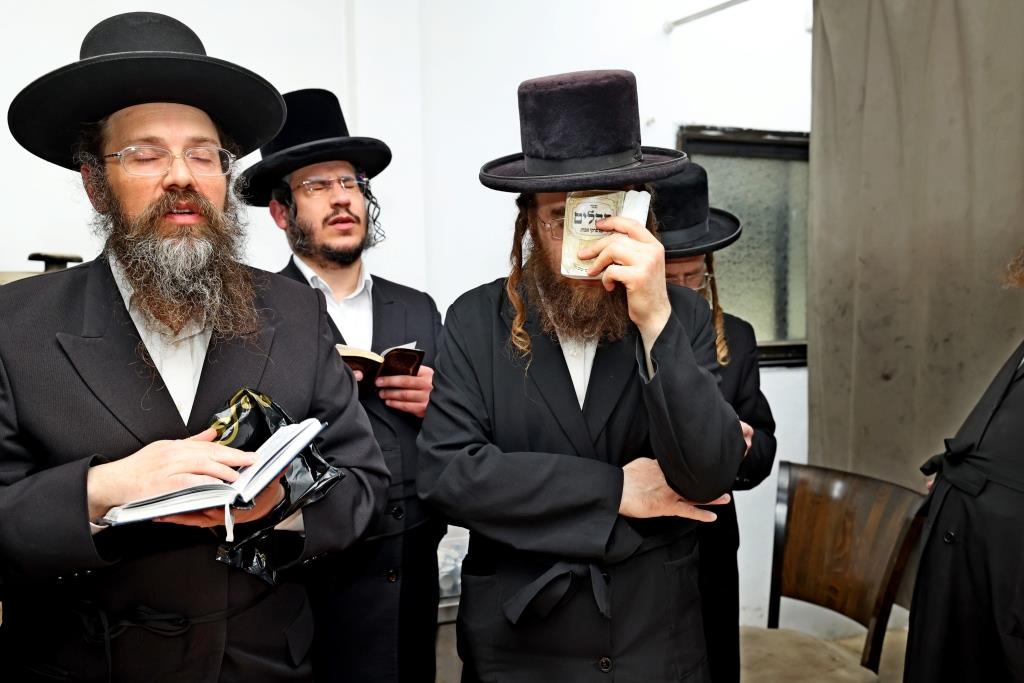 מראות מההעליה לציון האמרי יוסף מספינקא זצ"ל