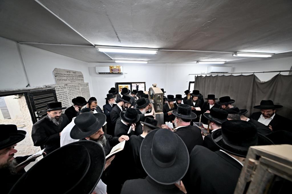 מראות מההעליה לציון האמרי יוסף מספינקא זצ"ל