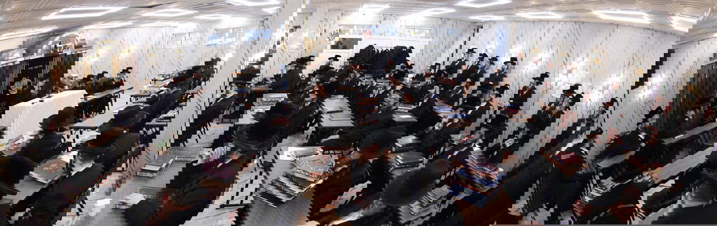 האדמו"ר מתולדות יהודה סטוטשין בפתיחת הזמן