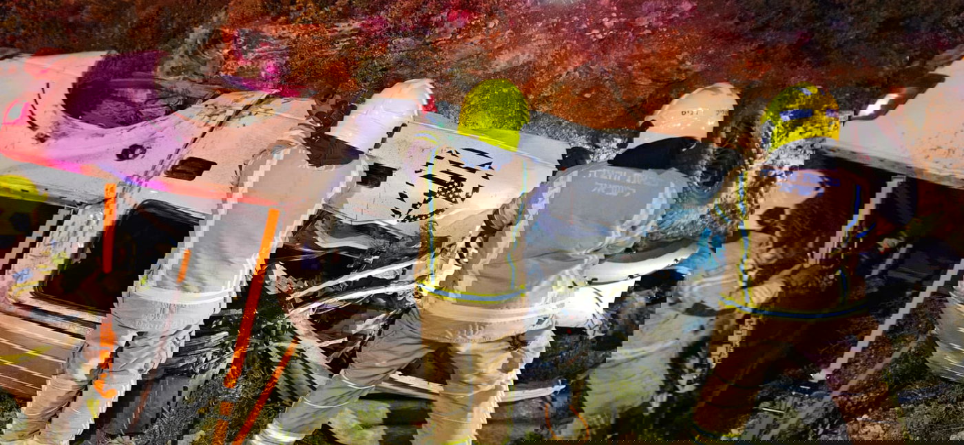 תאונה קטלנית בכביש 60: שני הרוגים ומספר פצועים בהתנגשות חזיתית