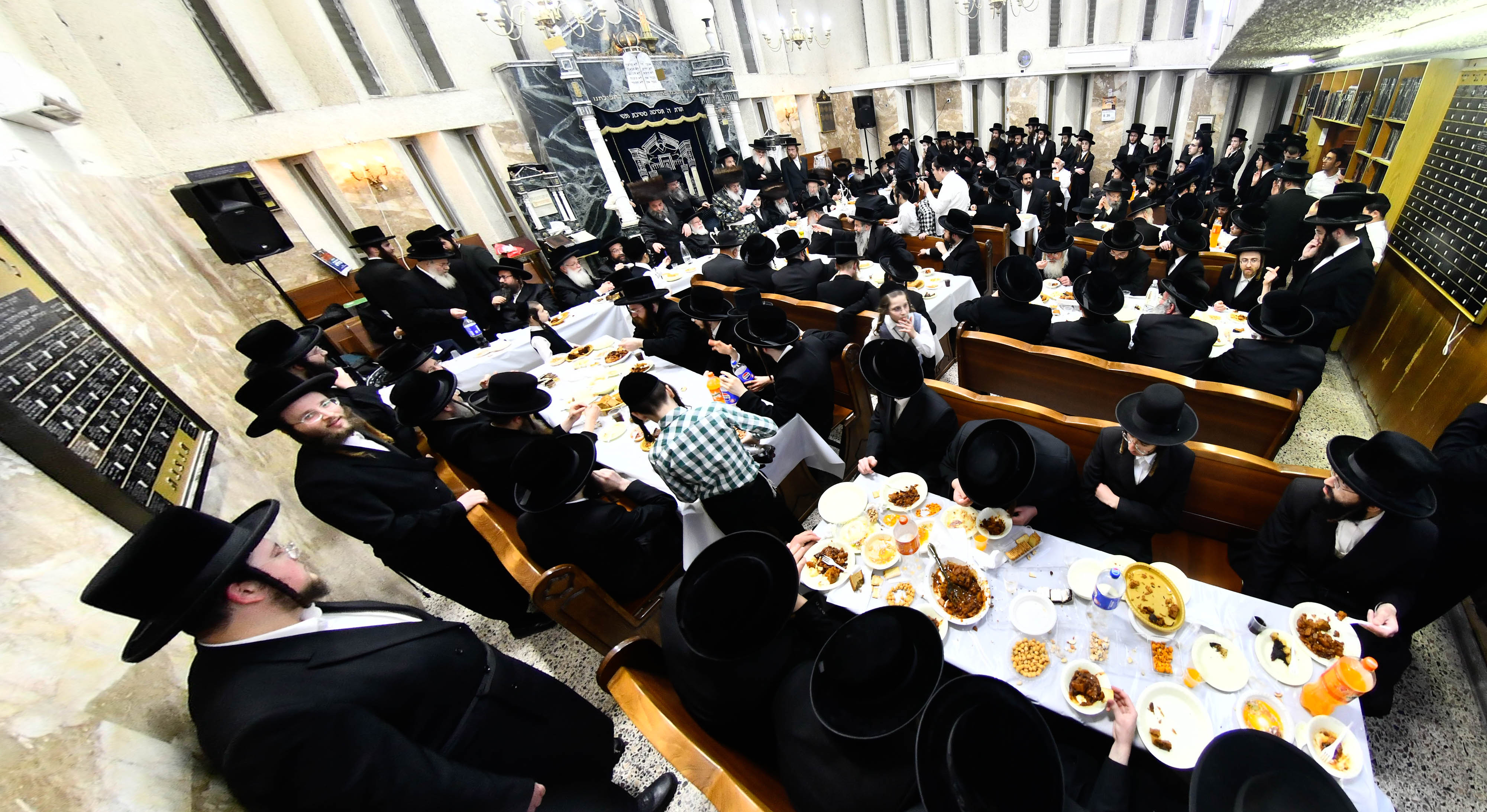 שמחת האירוסין בקרעטשניף י-ם - קומרנא