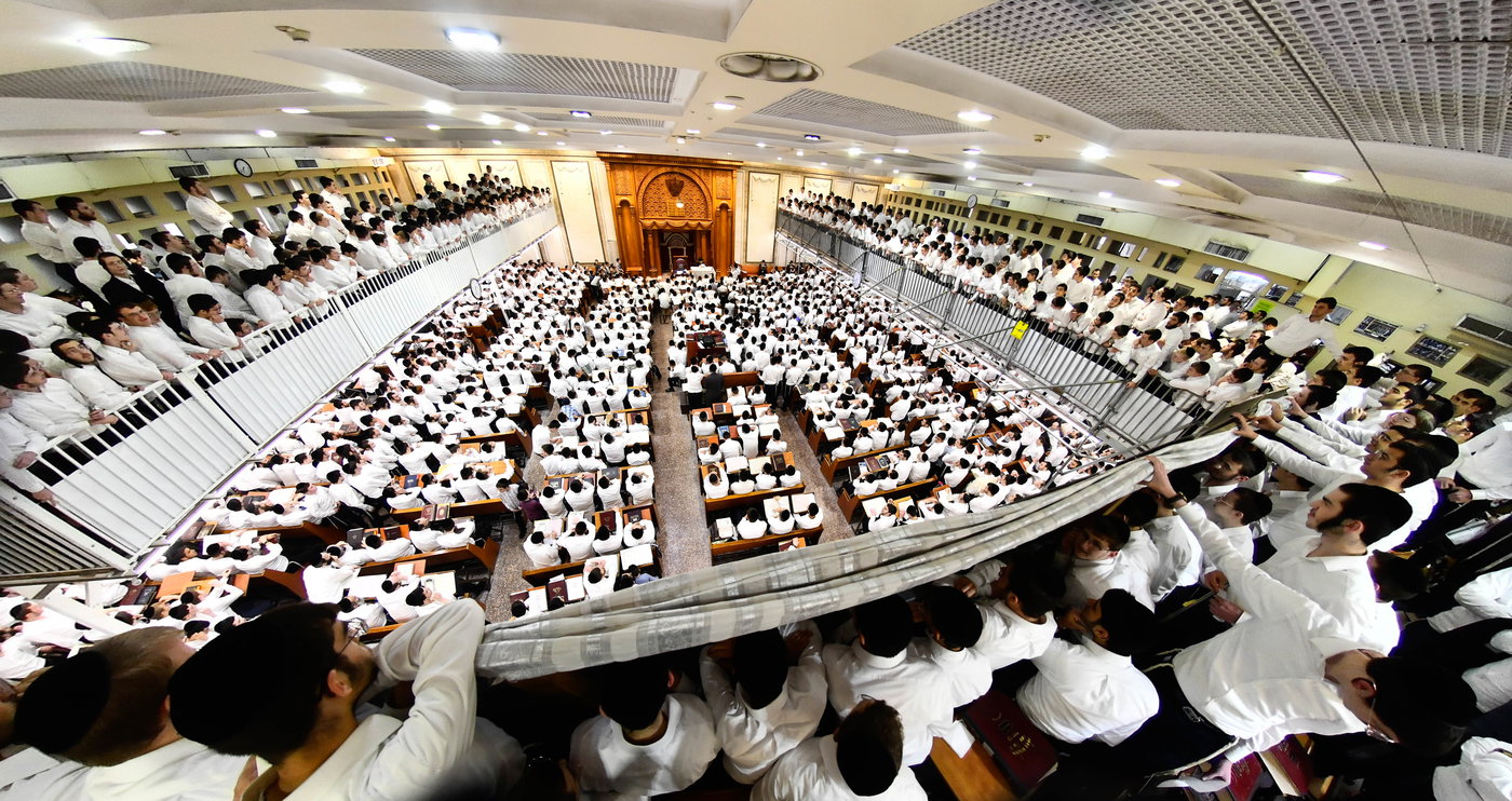 הגר"ד לנדו בשיחה בישיבת פוניבז'