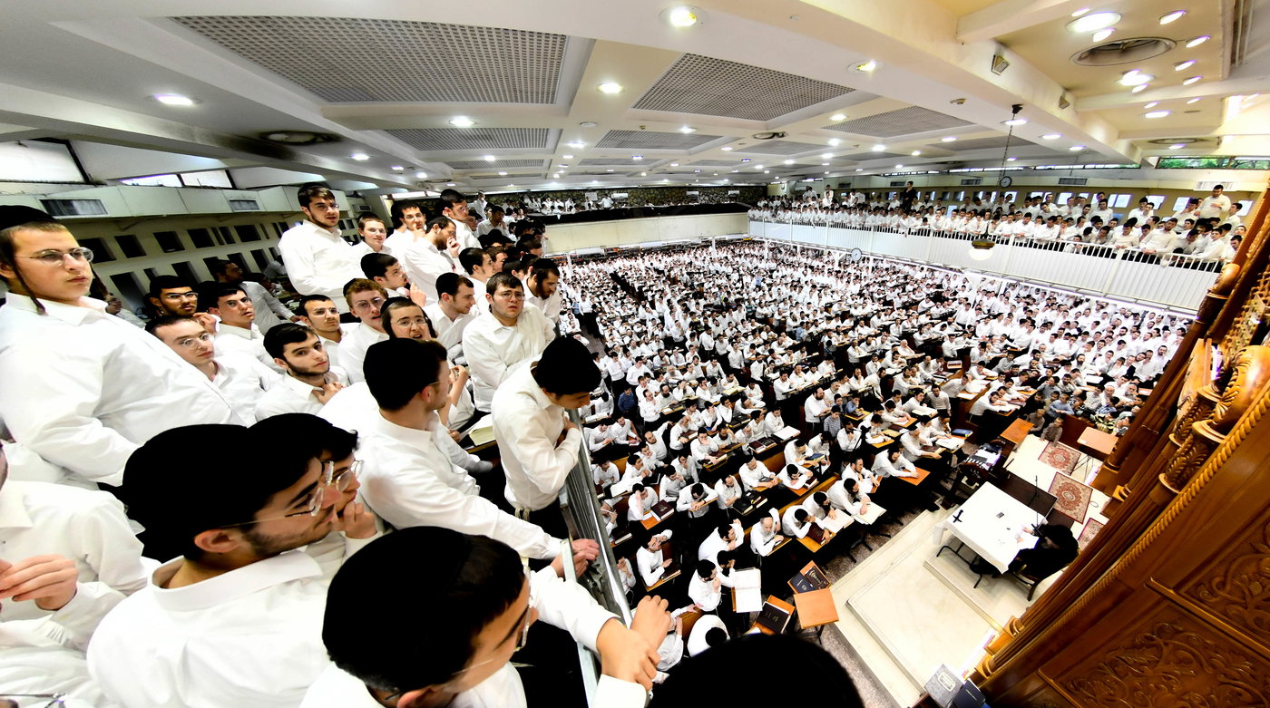 הגר"ד לנדו בשיחה בישיבת פוניבז'