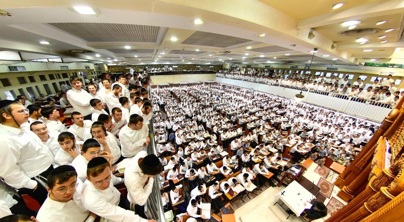 הגר"ד לנדו בשיחה בישיבת פוניבז'