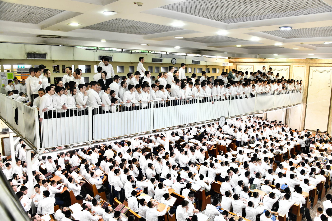 הגר"ד לנדו בשיחה בישיבת פוניבז'