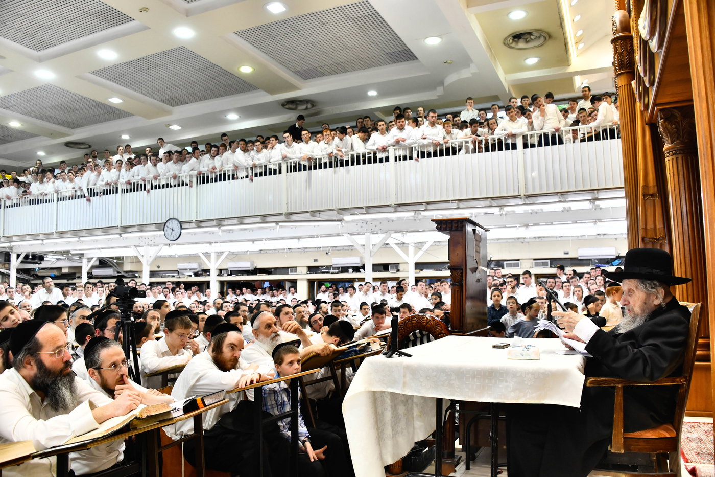 הגר"ד לנדו בשיחה בישיבת פוניבז'
