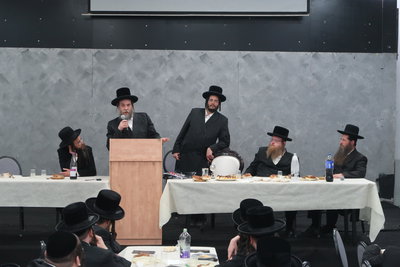 הרה"צ רבי יעקב מרדכי הגר בביקור בעמנואל 