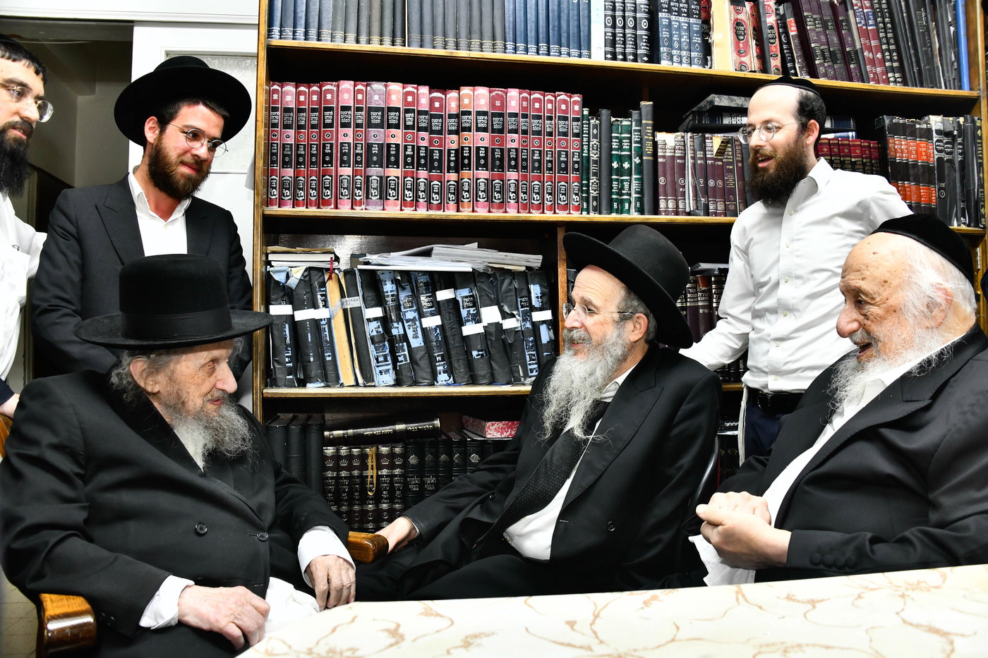 הגר"ד לנדו בביקור אצל הגרב"ד פוברסקי