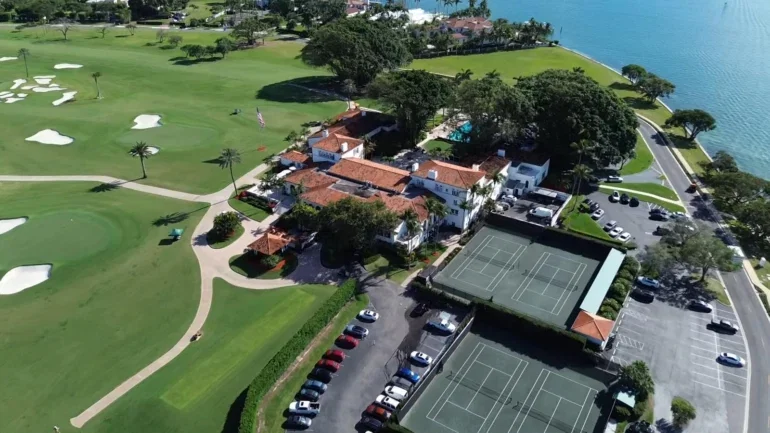 חלק מהמגרשים במועדון הגולף