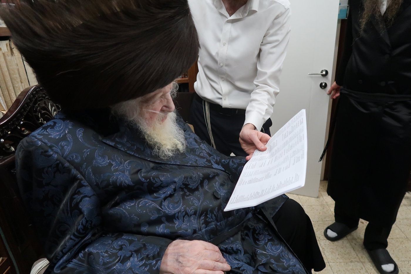 ערב ומוצאי שבת אצל הגר"מ שטרנבוך