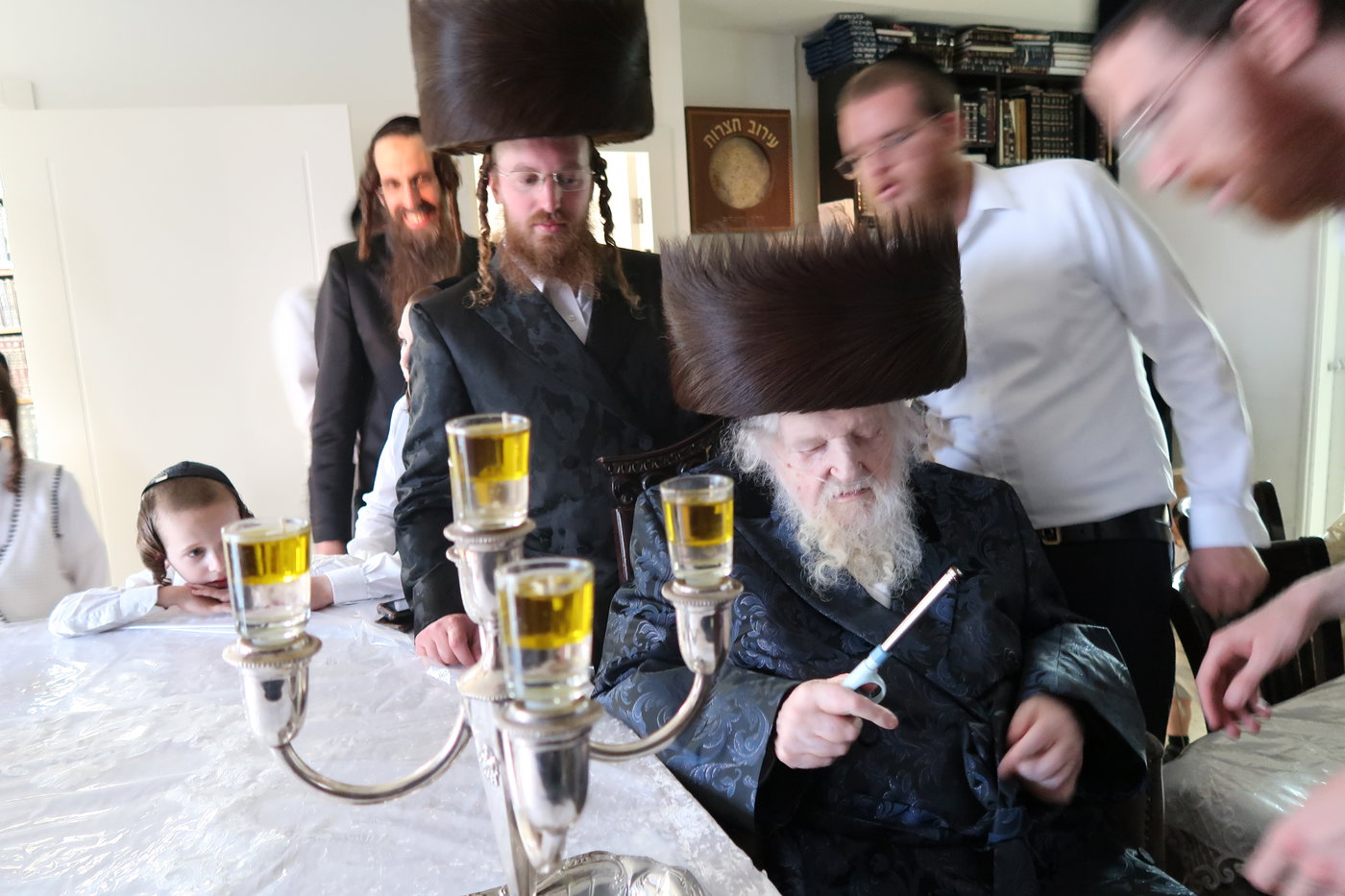 ערב ומוצאי שבת אצל הגר"מ שטרנבוך