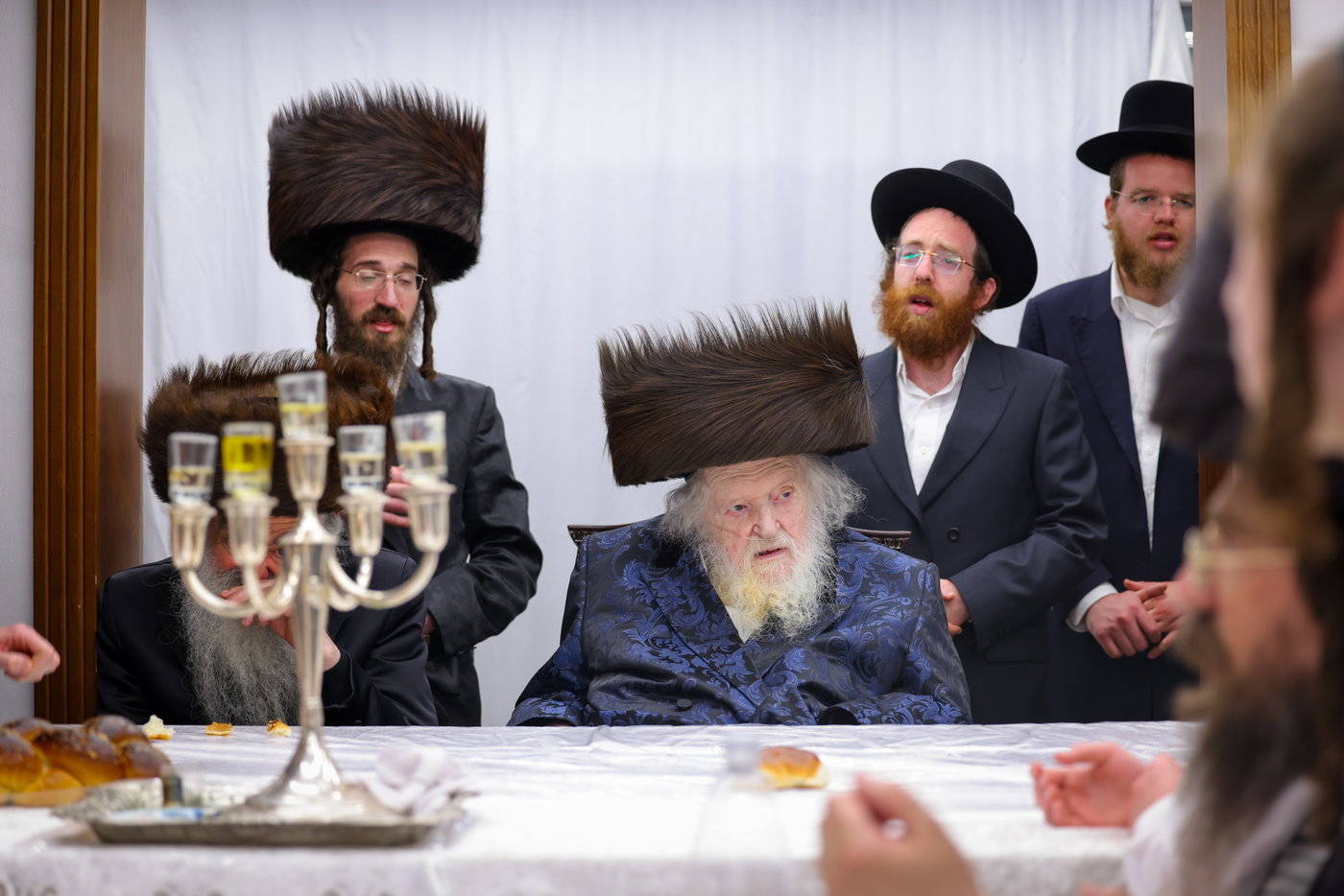 ערב ומוצאי שבת אצל הגר"מ שטרנבוך