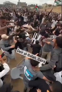 תיעוד משעשע: "מלחמת הכיסאות" גרסת עזה - והסיבה המפתיעה לתגרה 