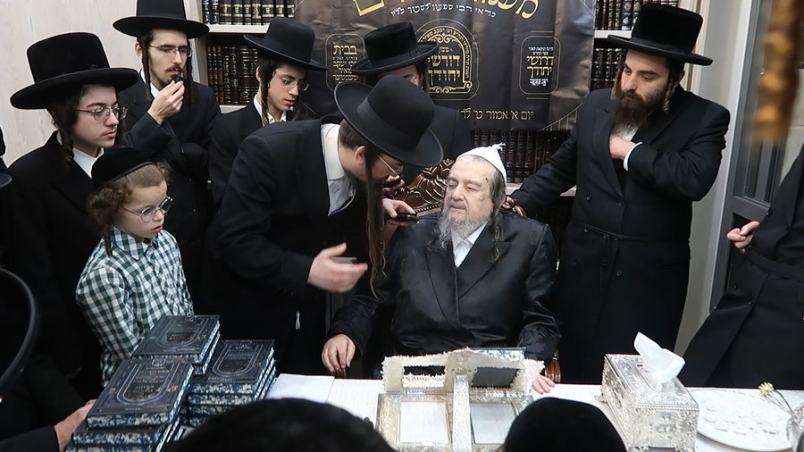 המעמד במעונו של הגרי"מ שכטר