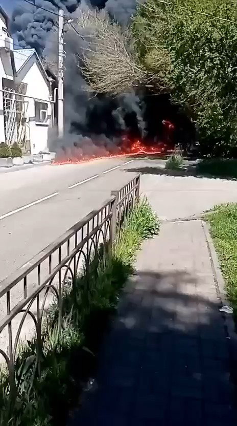 נפט זורם ברחובות לאחר התקיפה בטואפסה