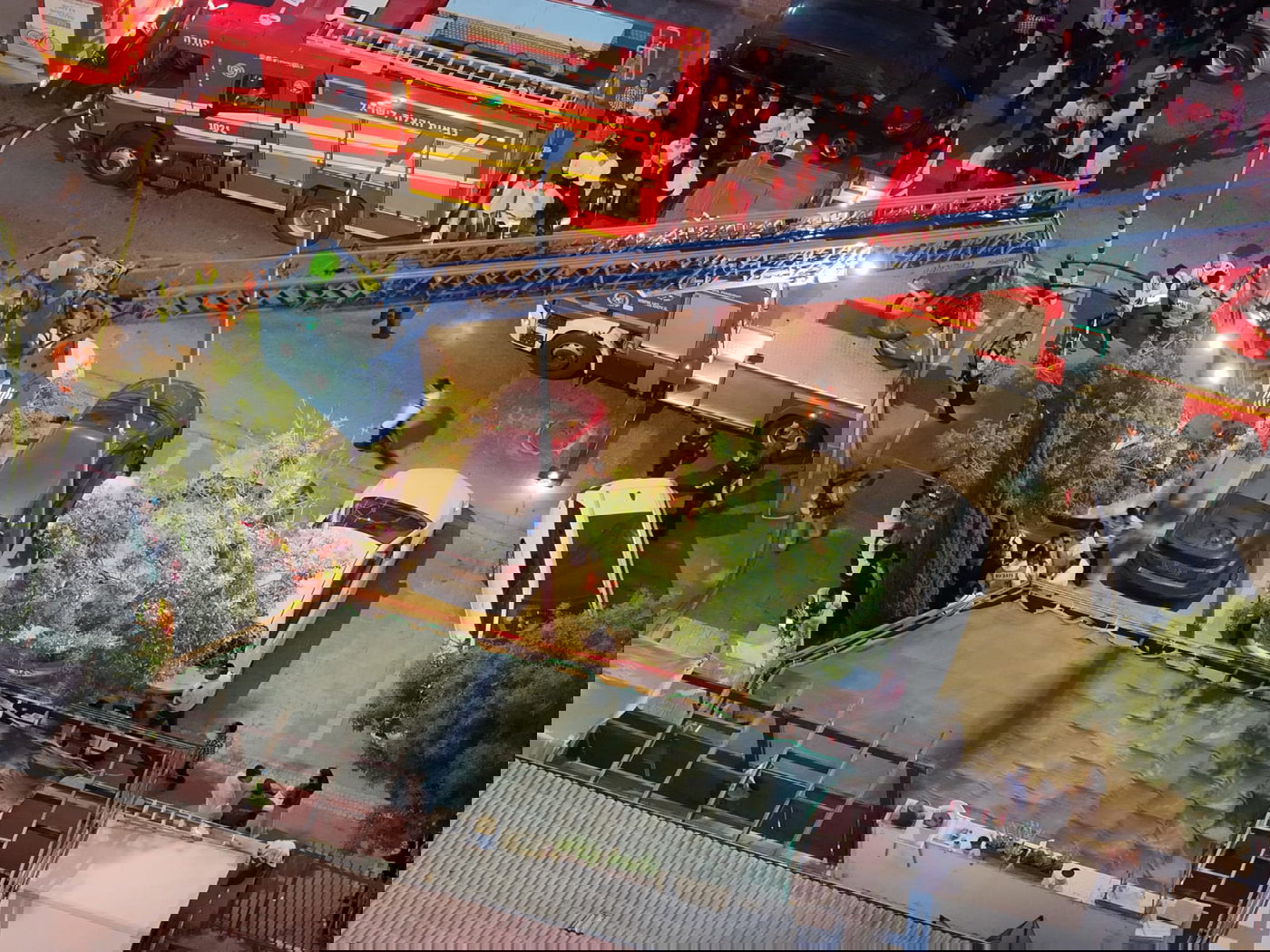 חשש להצתה: 35 איש חולצו מבניין בעיר החרדית, ילדים פונו לבית חולים