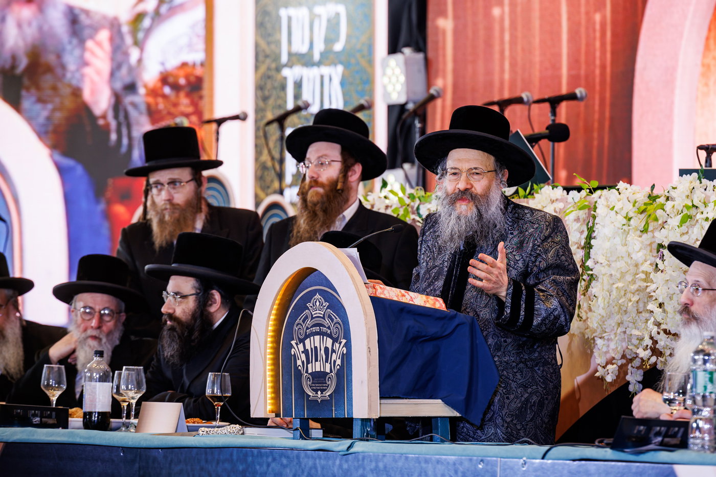 הדינרים בחצה"ק באבוב 45