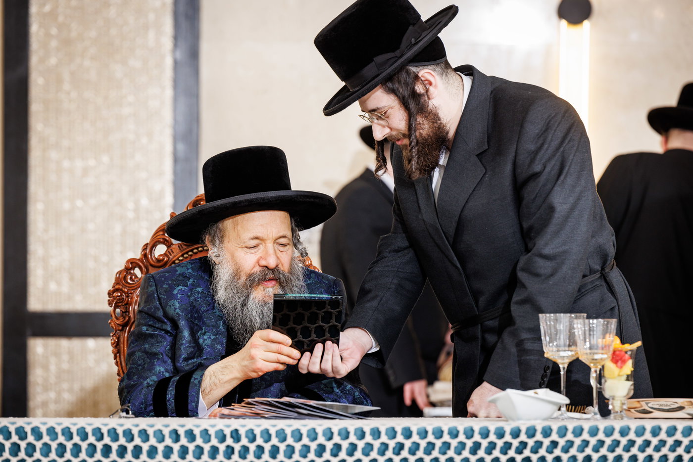 הדינרים בחצה"ק באבוב 45