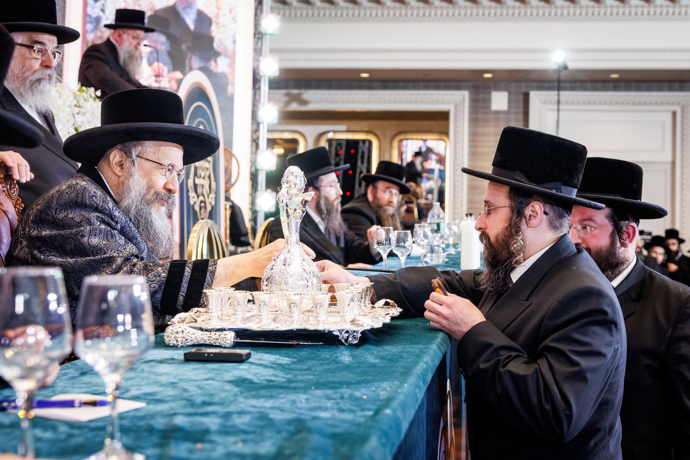 הדינרים בחצה"ק באבוב 45