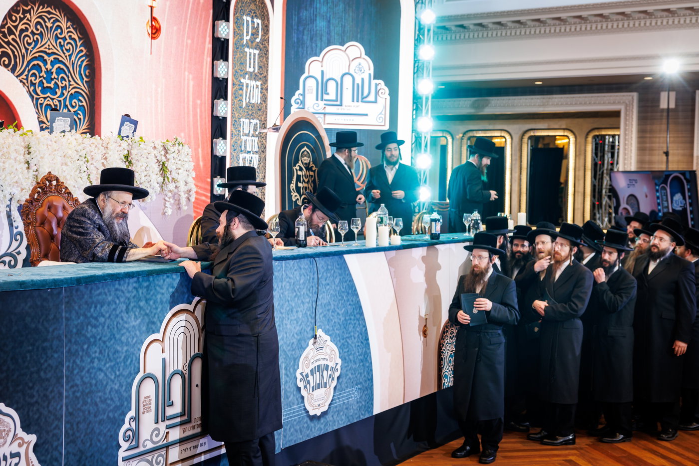 הדינרים בחצה"ק באבוב 45