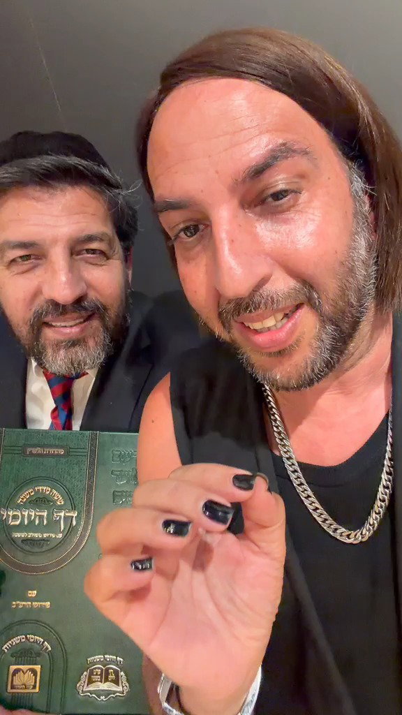 השדרן אליקו עם רב הסלבס