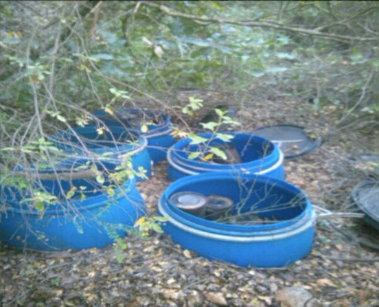 עמדה של ארגון הטרור חיזבאללה ובה מצבור אמצעי לחימה