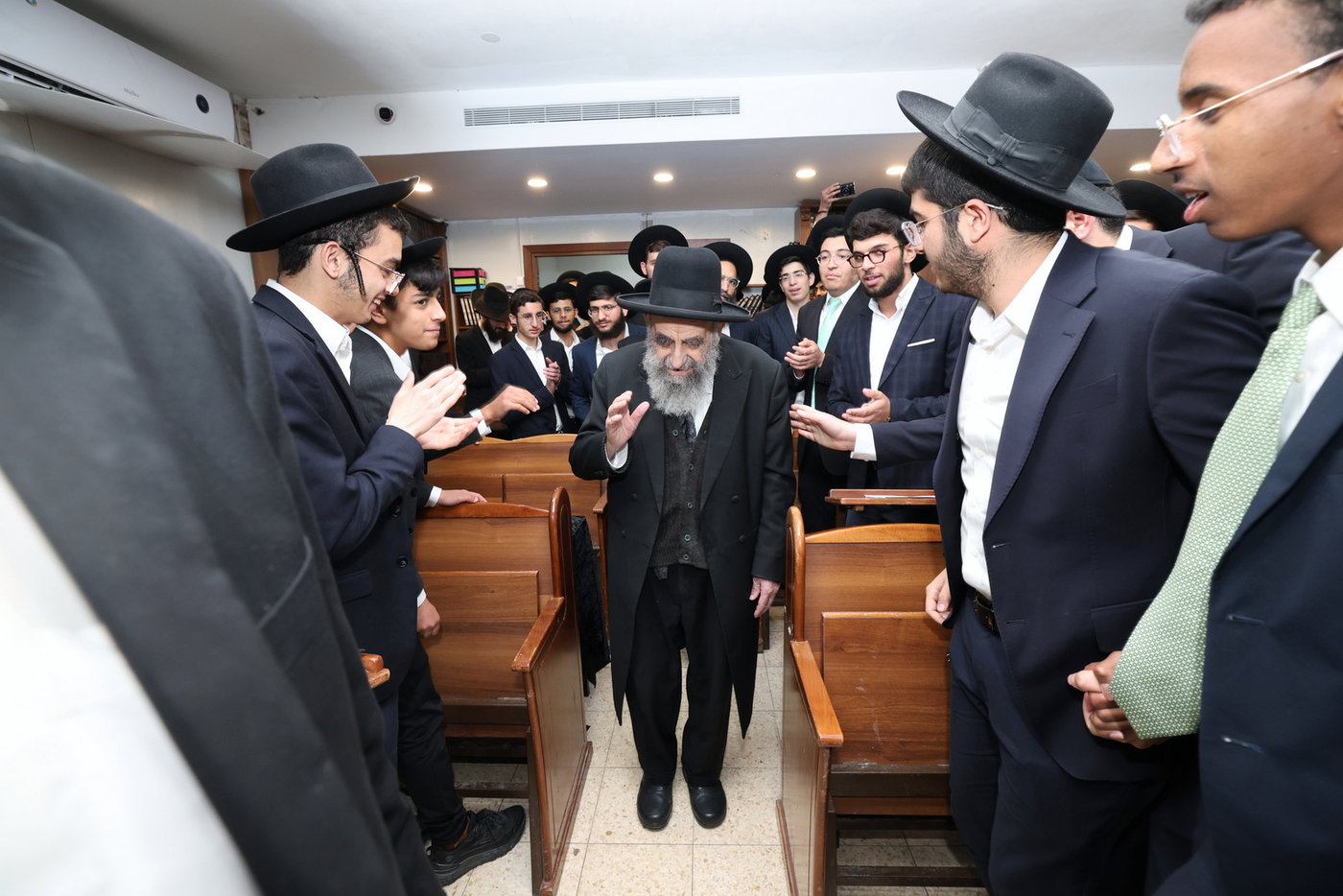 הגר"מ צדקה בישיבת תורת אברהם