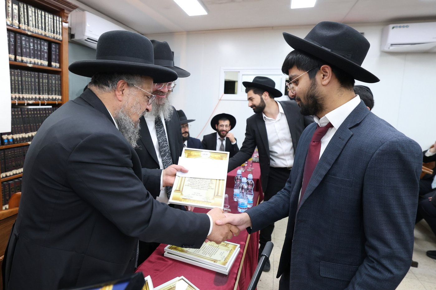 הגר"מ צדקה בישיבת תורת אברהם