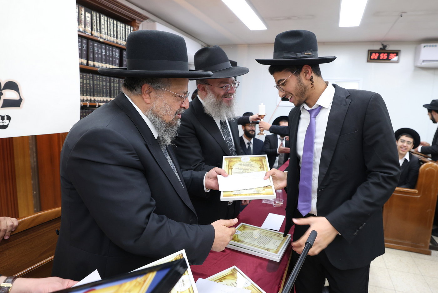 הגר"מ צדקה בישיבת תורת אברהם