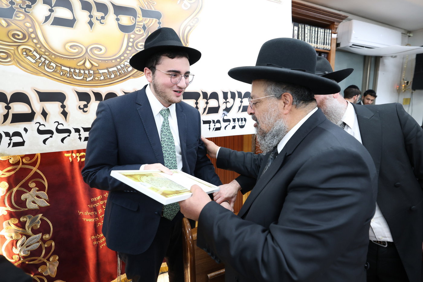 הגר"מ צדקה בישיבת תורת אברהם