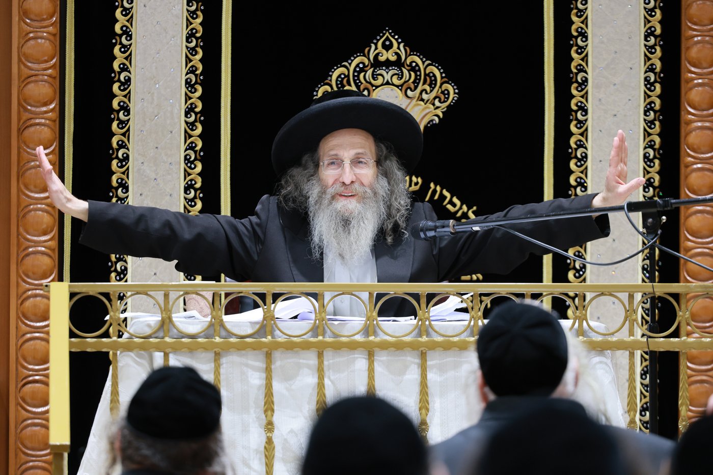 הגה"צ רבי אלימלך בידרמן בשיחת חיזוק בחיפה