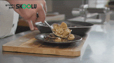 הלזניה בחוץ, הטורטליני בפנים: המנה שתהפוך את שולחן השבועות שלכם לאירוע של פעם בחיים