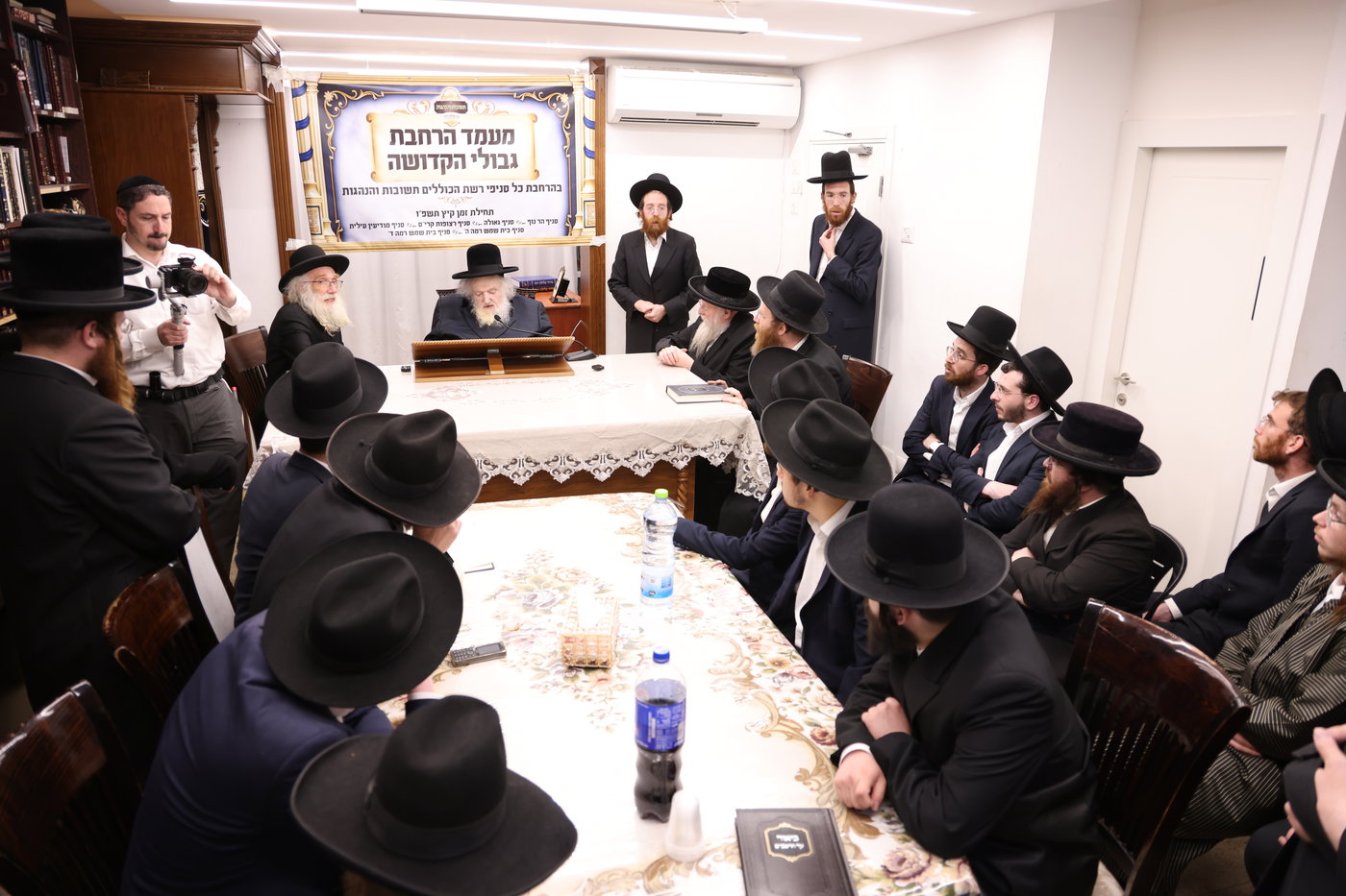 המעמד במעונו של הגר"מ שטרנבוך