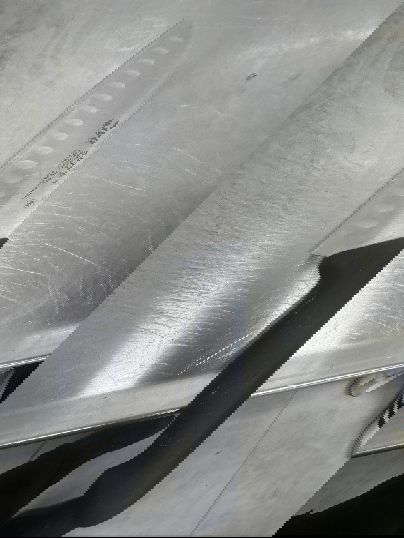 בן 17 נעצר: איים עם סכין קצבים אימתנית בתוך הפיצרייה בעיר החרדית