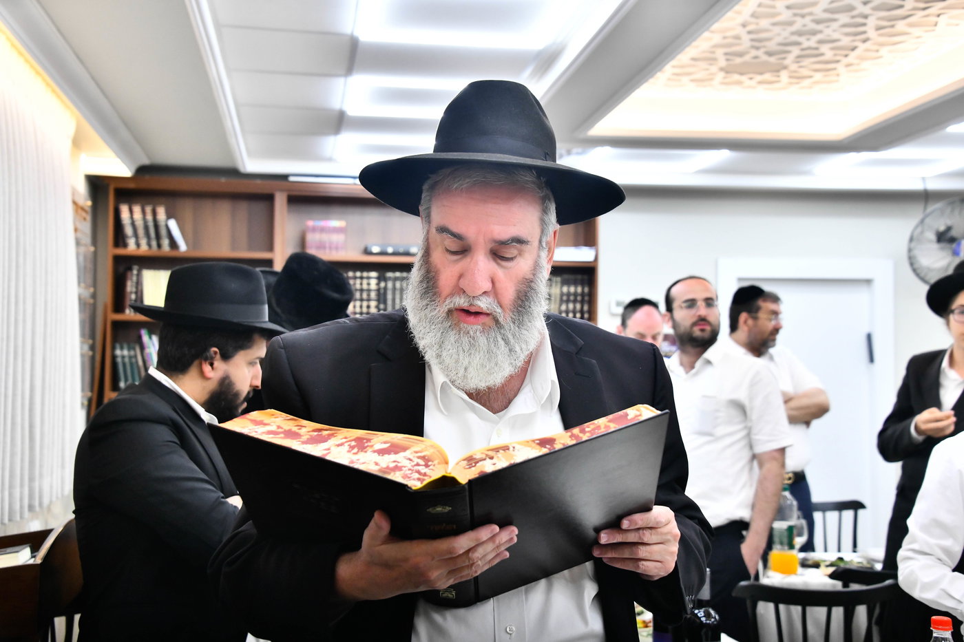 מעמד שחיטת גדי בבני ברק