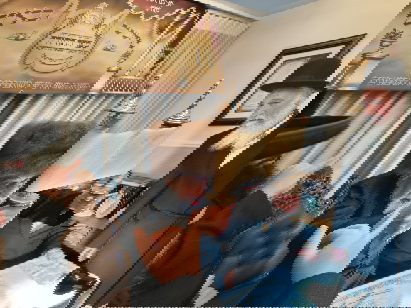 מראות מתיקון ספר התורה בקופיטשניץ