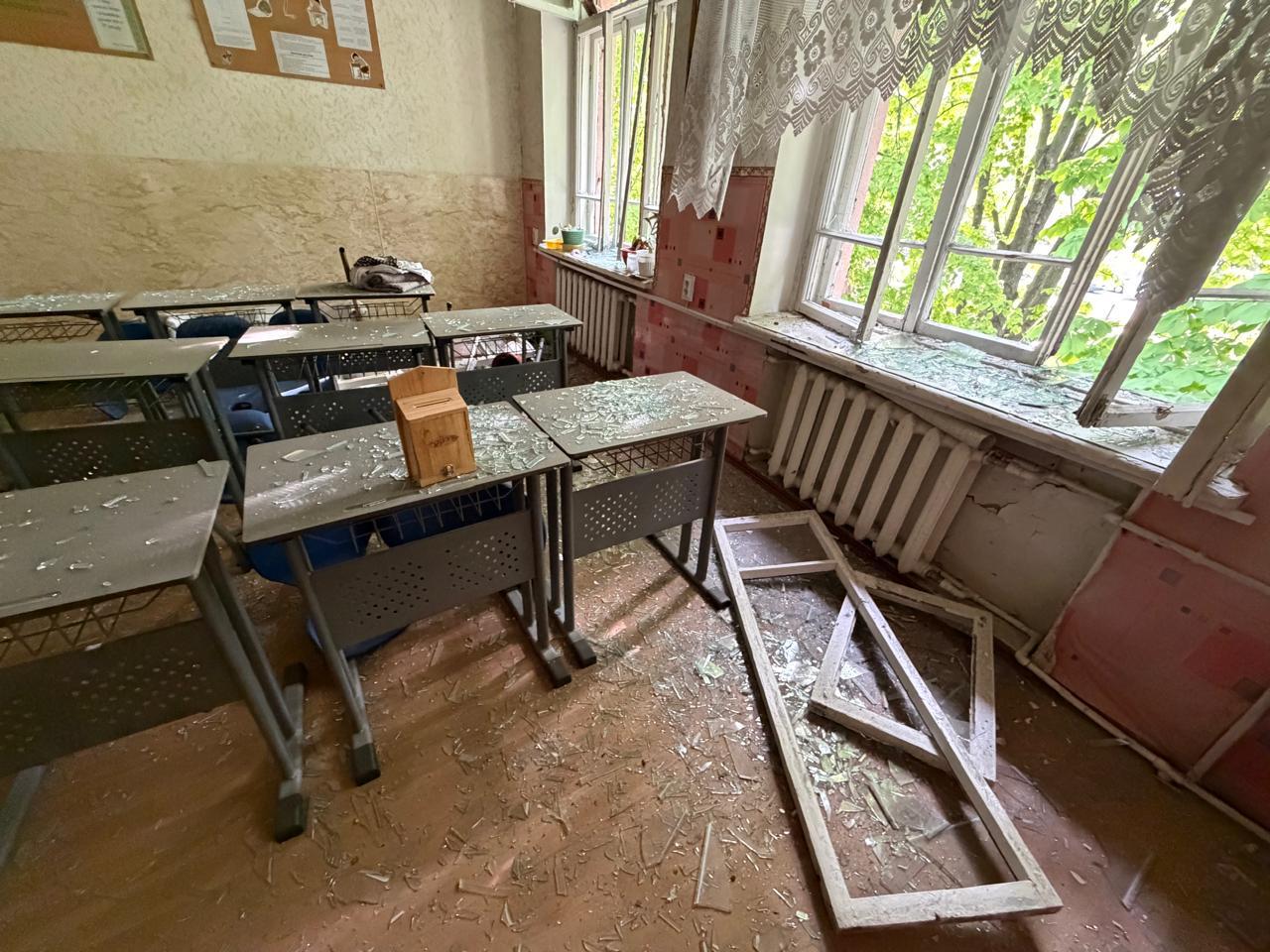 "הפיצוץ האדיר הרעיד את כל הרחוב": הרס רב בבית הספר היהודי