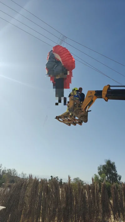 תאונה חריגה: צנחן רחיפה פגע בכבלי חשמל, התחשמל ופונה במסוק