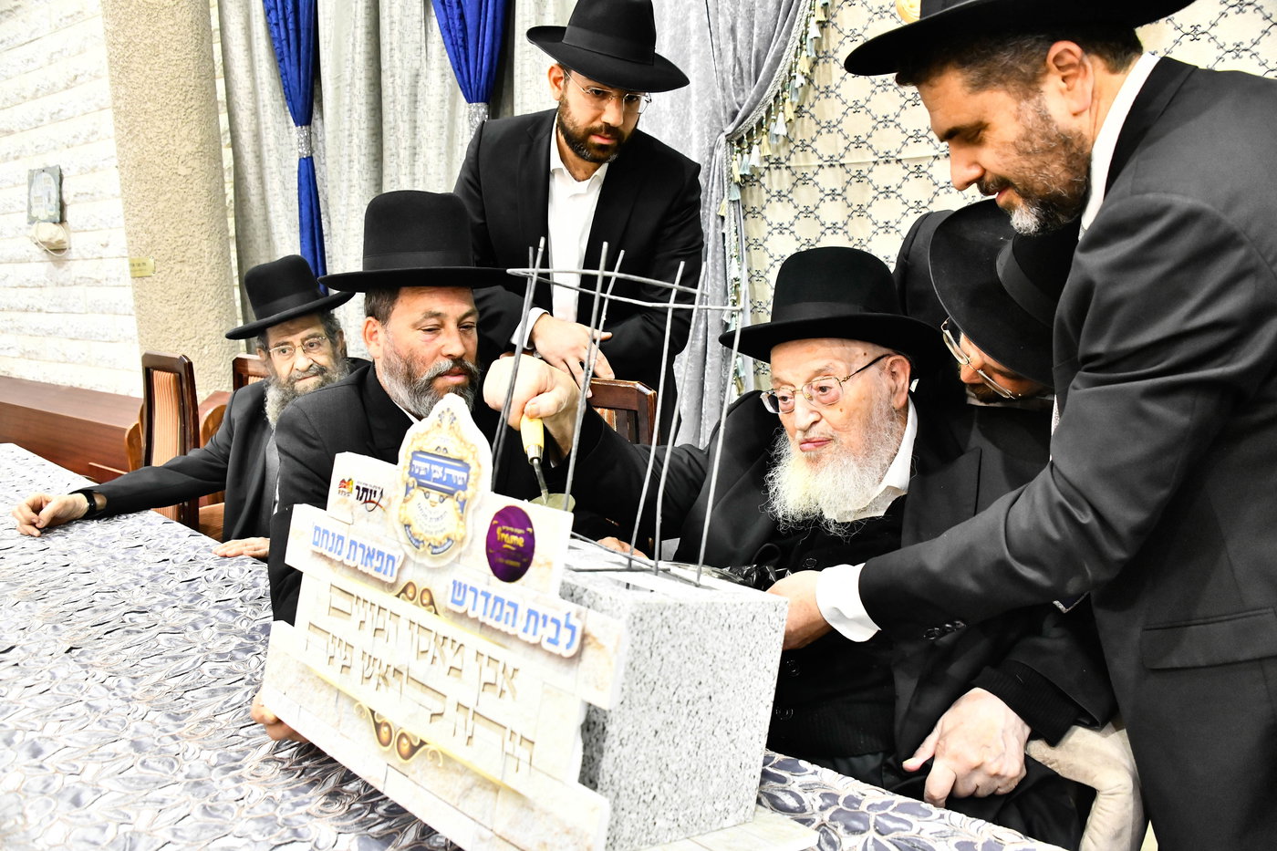 הנחת אבן הפינה לזכרו של הרב לרר ז"ל