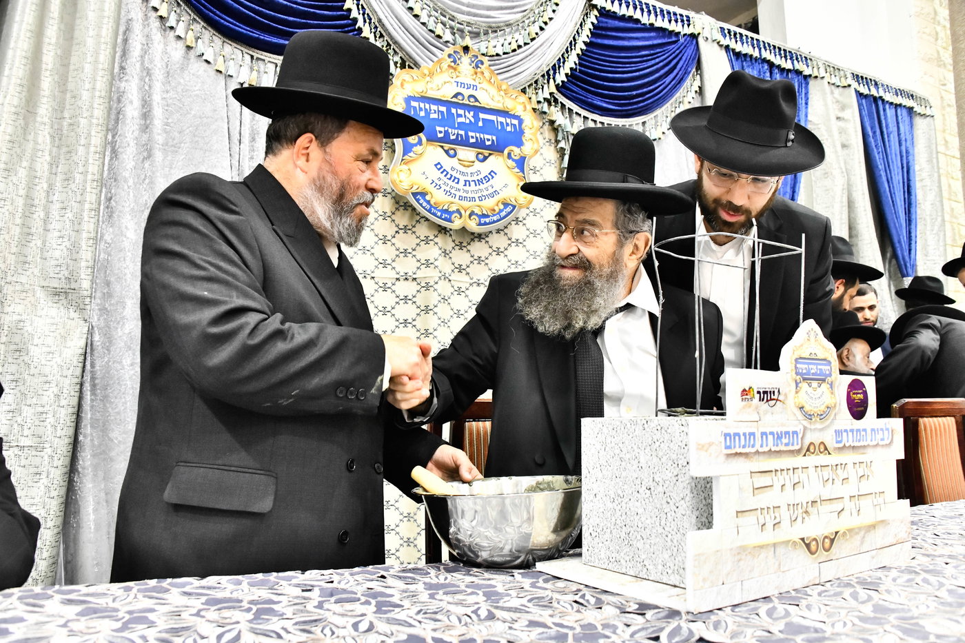 הנחת אבן הפינה לזכרו של הרב לרר ז"ל