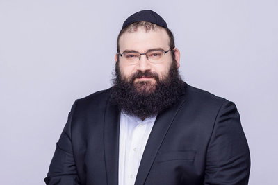 'פשוט לחנך' עם שניאור רוכברגר