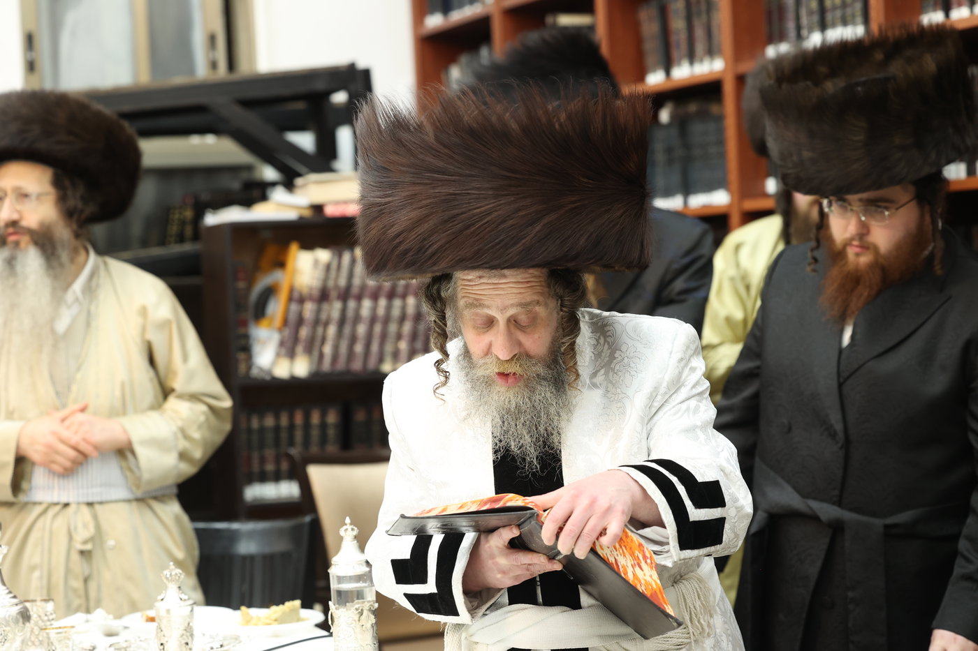 הילולא קדישא בקרעטשניף סיגעט